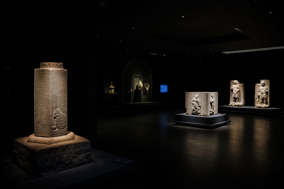 Gyeongju National Museum Exhibition Hall - Museum Website
